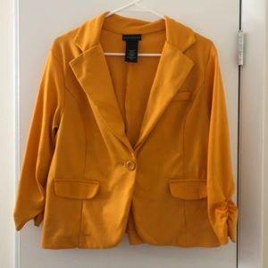 Yellow blazer